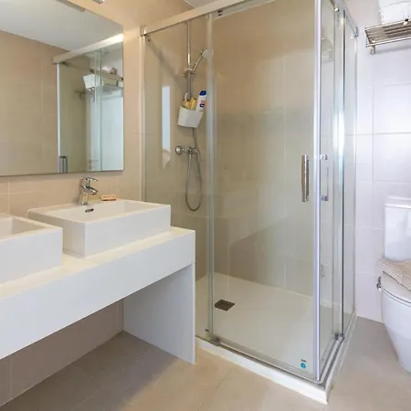 144-modern Apartment, Pool, Gym, Sauna Apartment