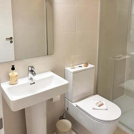 144-modern Apartment, Pool, Gym, Sauna Apartment *